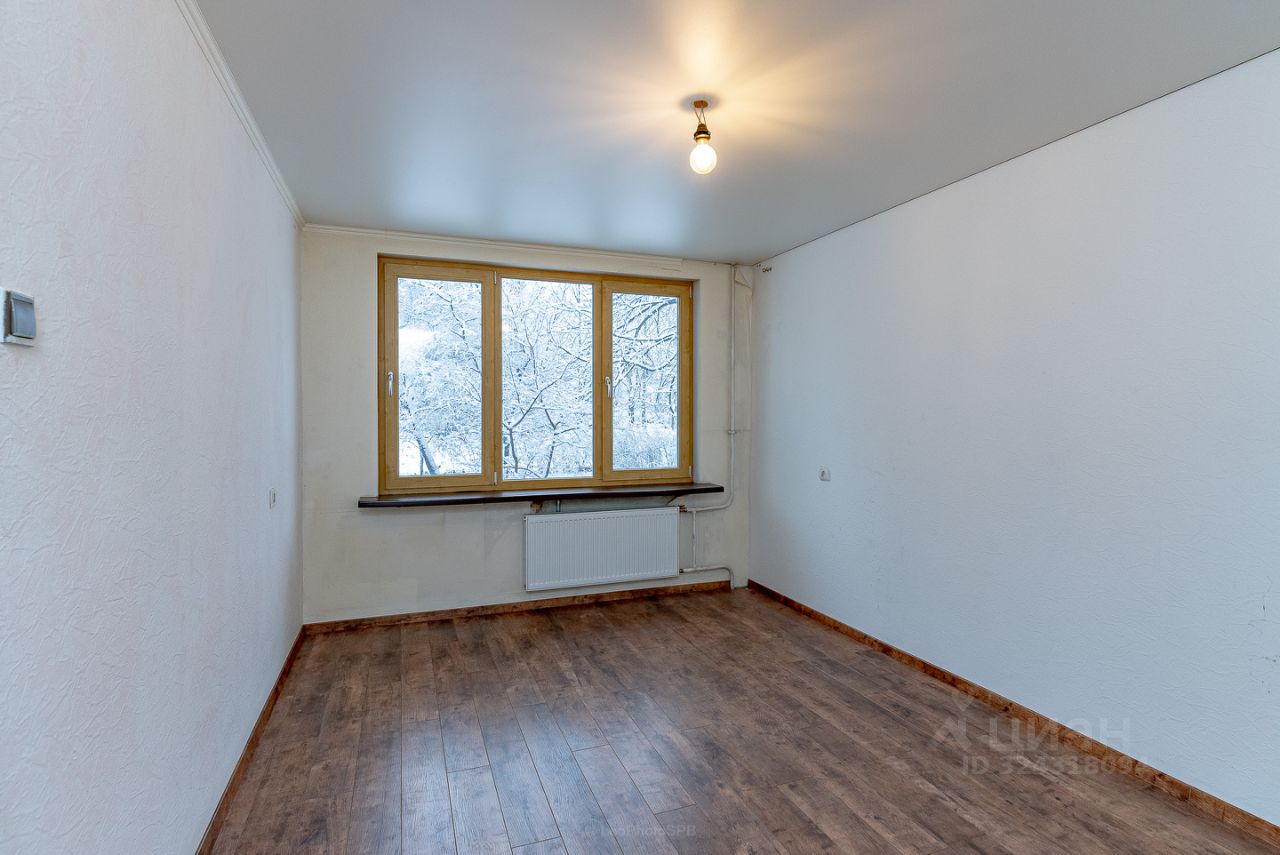 Продажа 2-комн квартиры на вторичном рынке Альпийский переулок,  д. 20