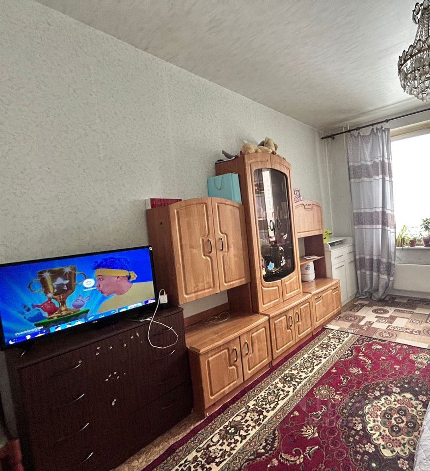 Продажа 2-комн квартиры на вторичном рынке улица Адмирала Руднева, 14