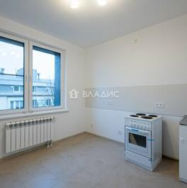 Продажа 1-комн квартиры на вторичном рынке улица Кедрова,  д. 16 к3