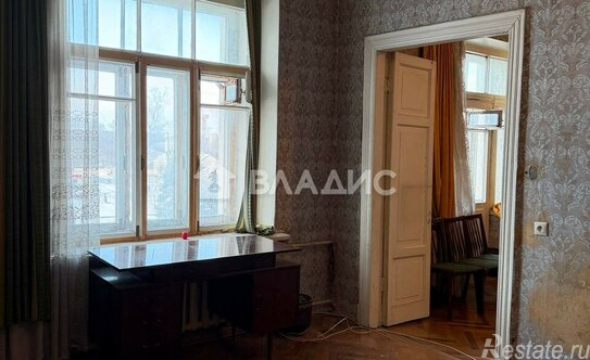 Продажа 3-комн квартиры на вторичном рынке ул Наличная,  д. 17