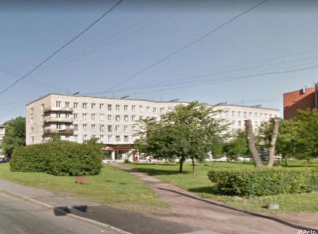 Продажа 3-комн квартиры на вторичном рынке улица Седова, 49