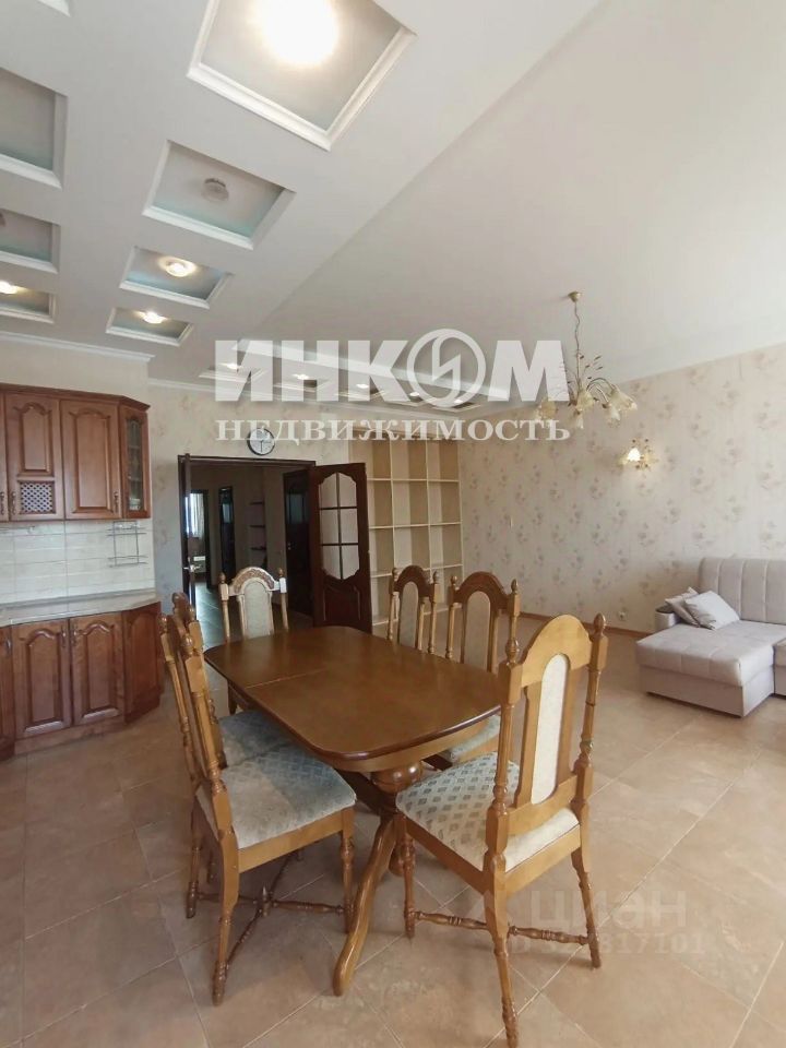 Продажа 3-комн квартиры на вторичном рынке Симферопольский проезд,  д. 18