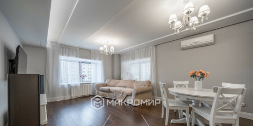 2-комн квартира Поэтический б-р,  д. 1,  к. 1