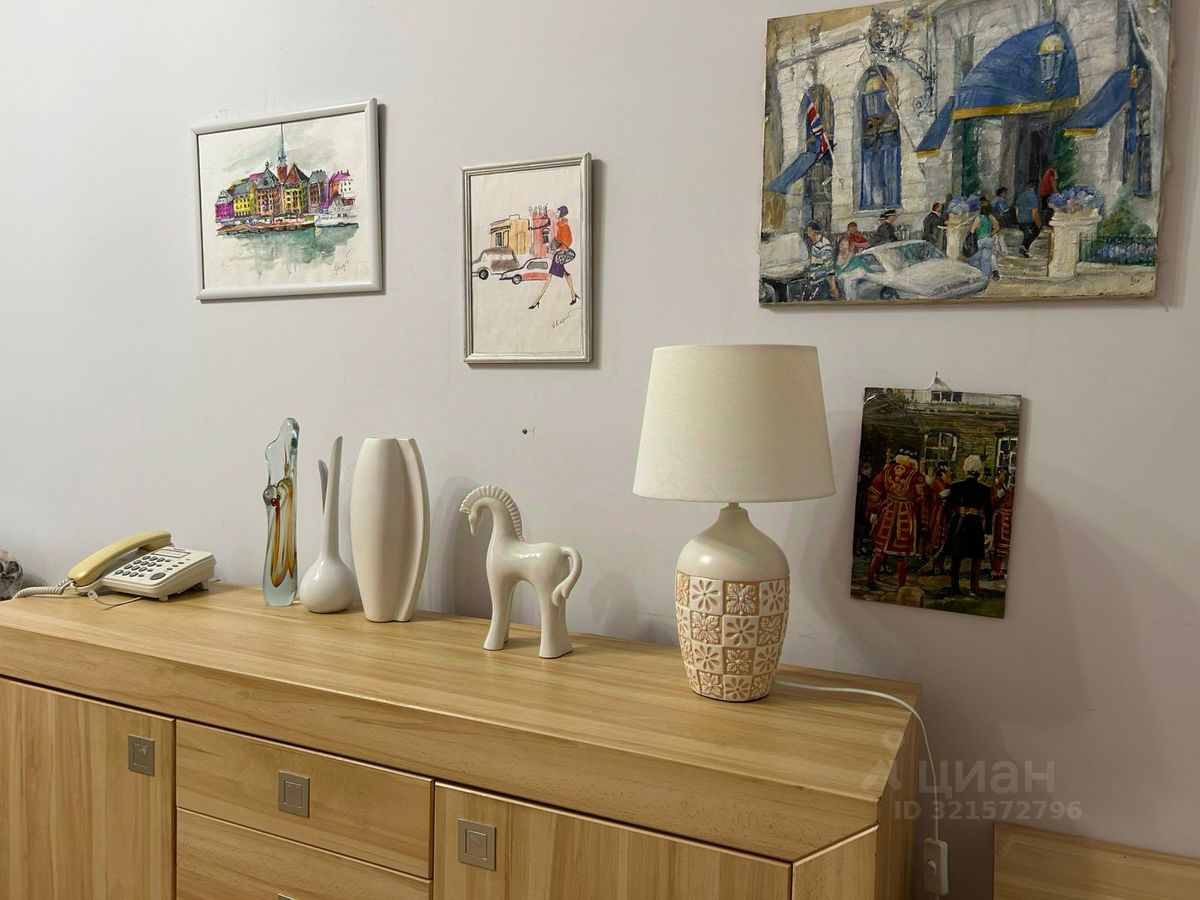 Продажа 1-комн квартиры на вторичном рынке Западный мкр, улица 25 лет Октября, 20