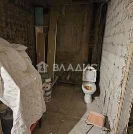 Продажа 3-комн квартиры на вторичном рынке улица Ирины Левченко,  д. 4