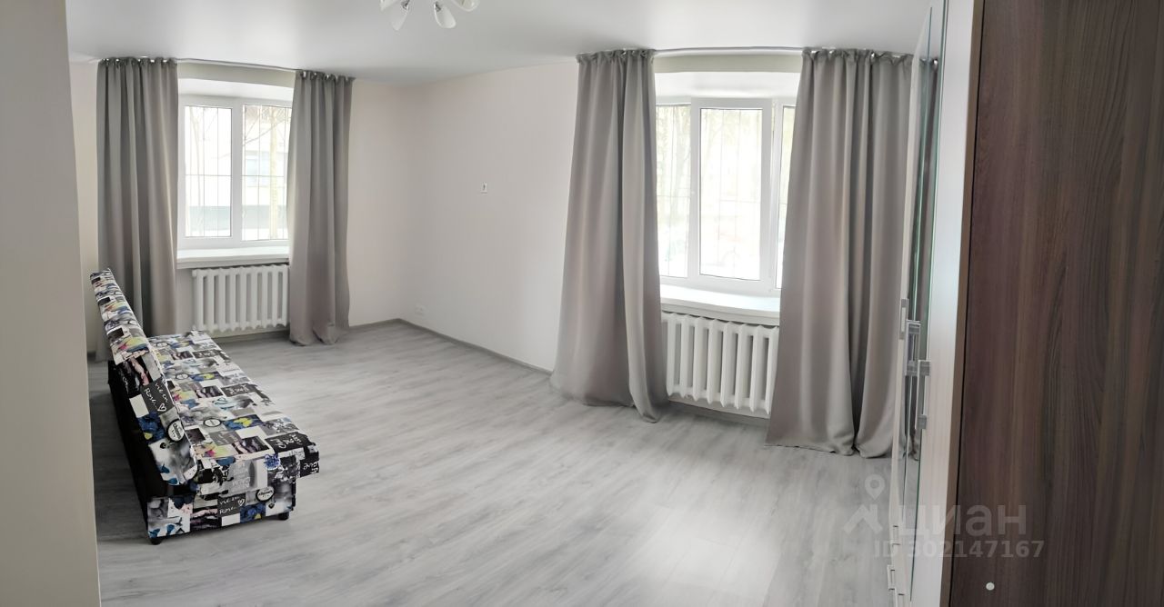 Продажа 2-комн квартиры на вторичном рынке улица Крыленко, 15К2