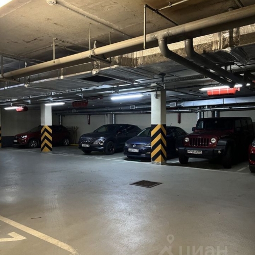 Гараж/парковка улица Аккуратова