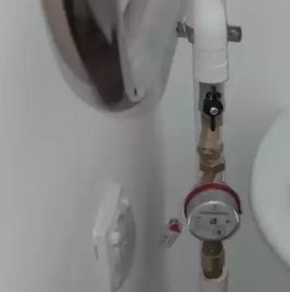 Продажа 1-комн квартиры на вторичном рынке Подпорожье, проспект Кирова, 25к1