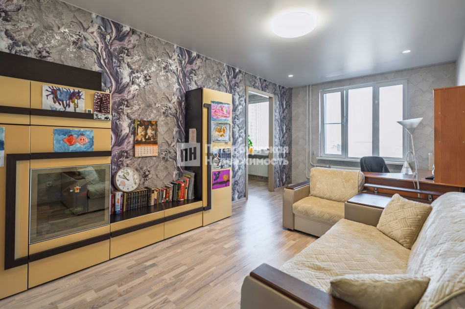 Продажа 3-комн квартиры на вторичном рынке Богатырский пр-кт, д 2а к 1