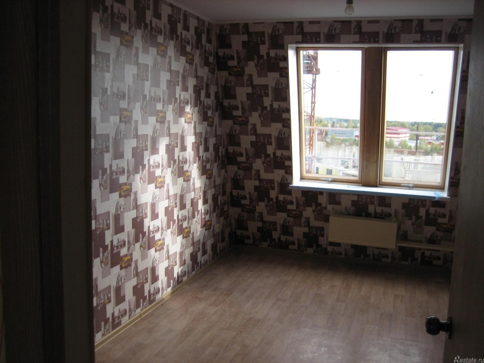 Продажа 1-комн квартиры на вторичном рынке п. Лесной, Центральная,  д. 11