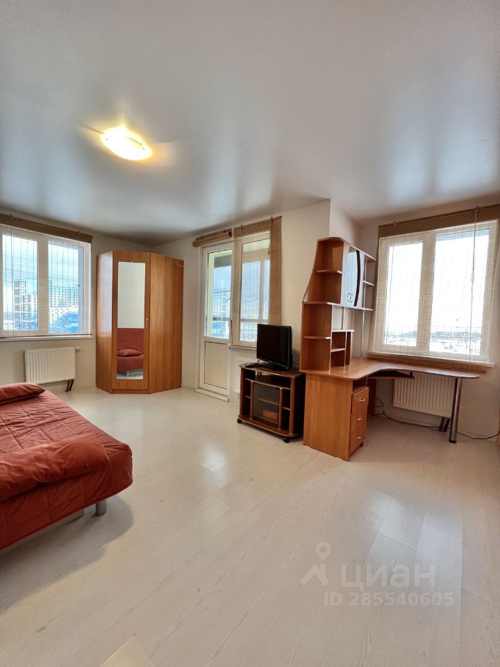 Аренда 2-комн квартиры на вторичном рынке улица Вадима Шефнера, 14к1