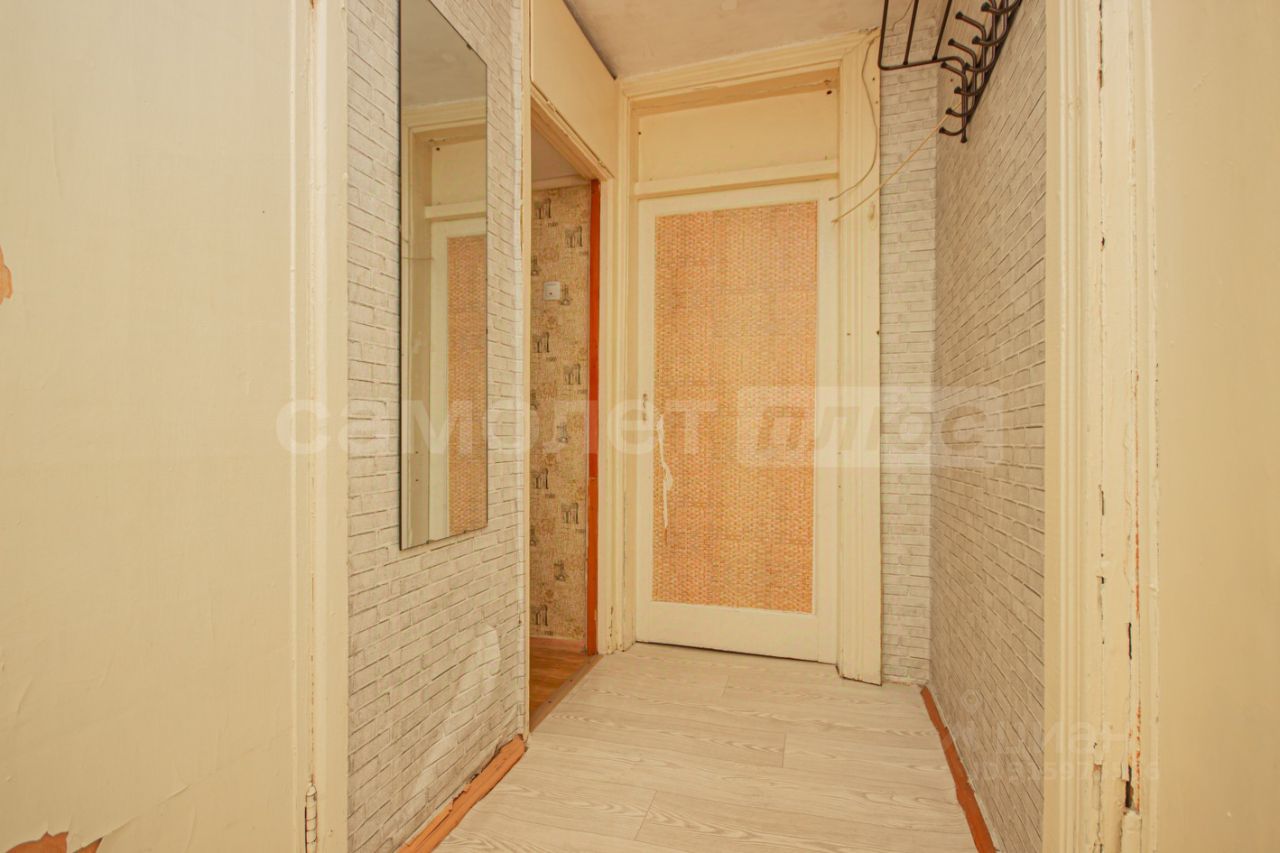 Продажа 2-комн квартиры на вторичном рынке пос. Молодежный, 8