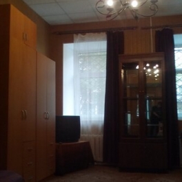 Продажа 2-комн квартиры на вторичном рынке Пионерская ул,  д. 65