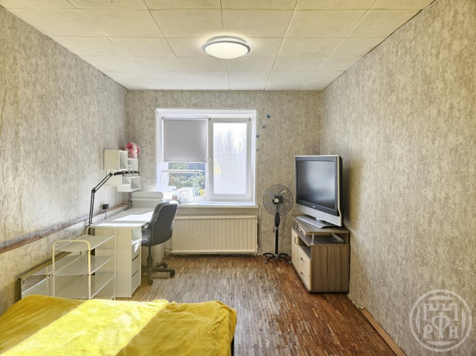 Продажа 2-комн квартиры на вторичном рынке Петергоф г., Гостилицкое шос.,  д. 19,  к. 1