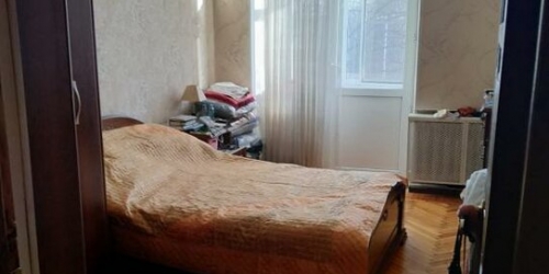 2-комн квартира улица Уткина,  д. 41Б