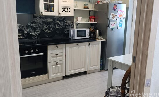 Продажа 1-комн квартиры на вторичном рынке Нововатутинская 1-я ул