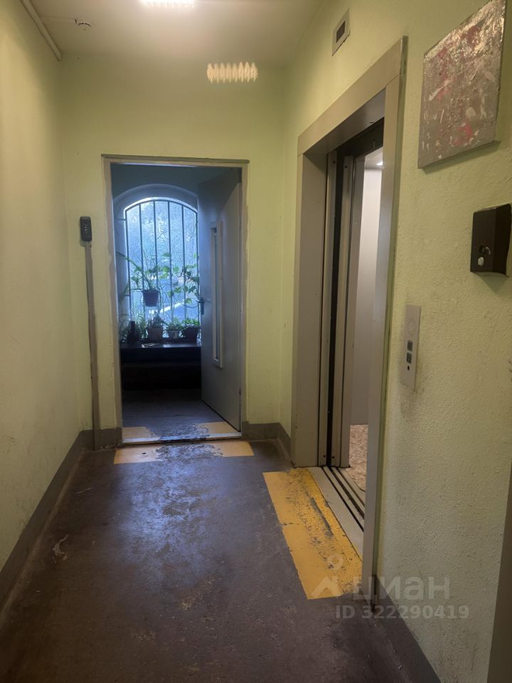 Продажа 2-комн квартиры на вторичном рынке Ясный проезд, 14