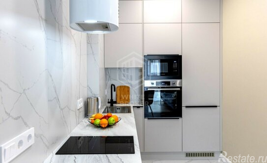 Продажа 2-комн квартиры на вторичном рынке улица Академика Королёва,  д. 13