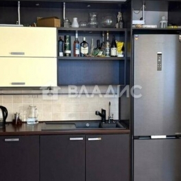 Продажа 3-комн квартиры на вторичном рынке улица Савушкина