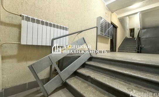 Продажа 5-комн квартиры на вторичном рынке Пожарский пер,  д. 8