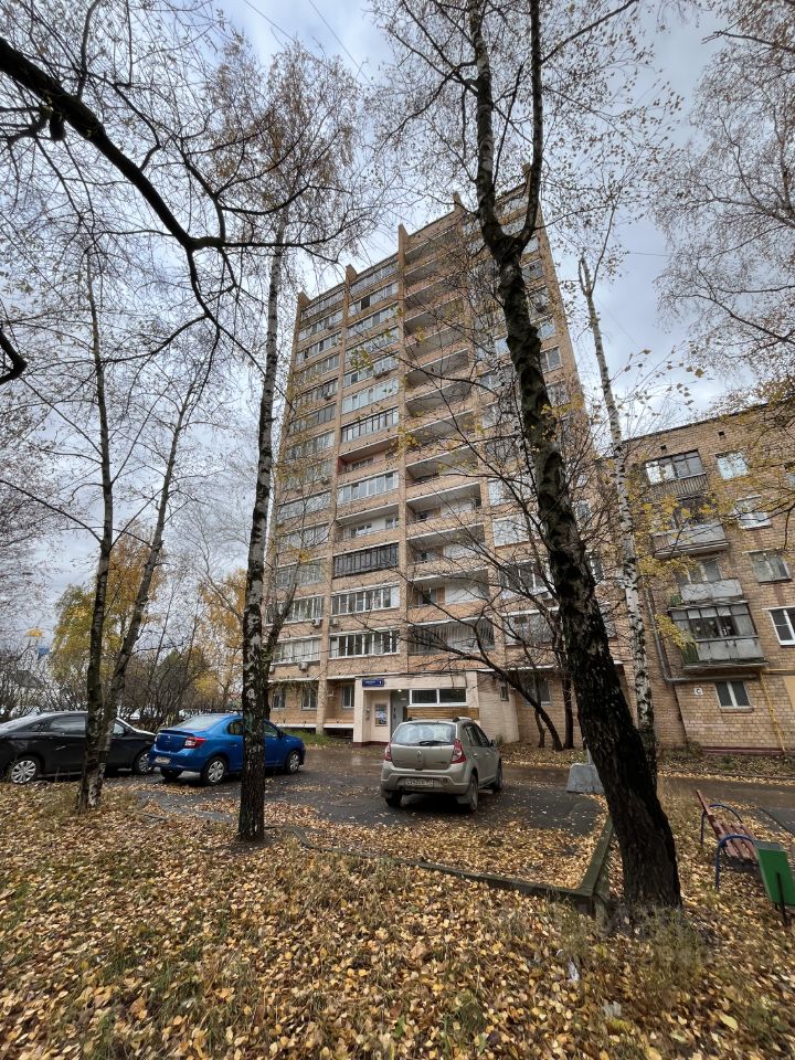 Продажа 1-комн квартиры на вторичном рынке проезд Черского, 1