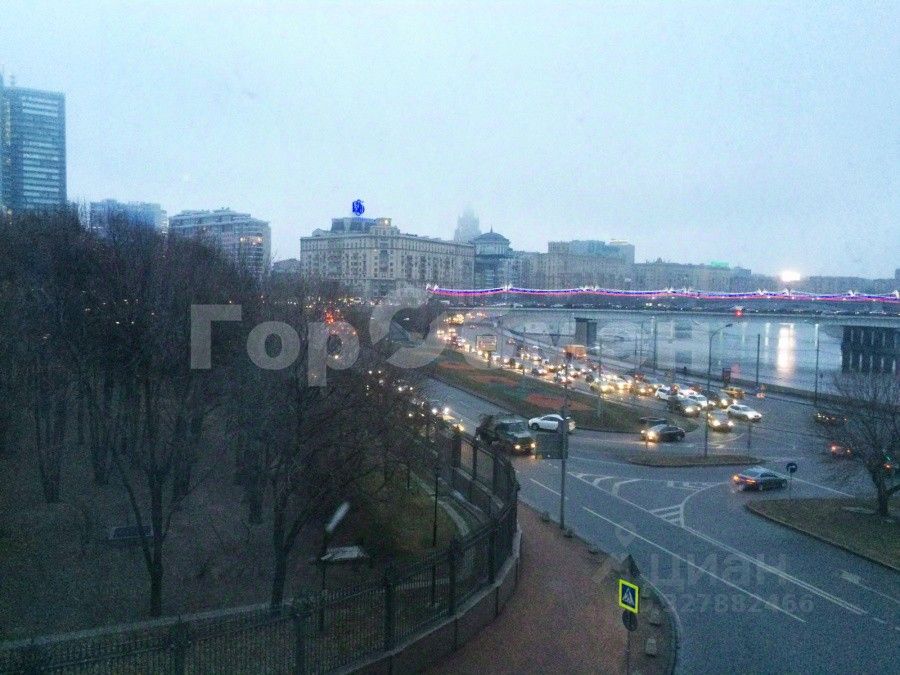 Продажа 3-комн квартиры на вторичном рынке Глубокий переулок, 1/2