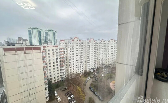 Продажа 4-комн квартиры на вторичном рынке ул Покрышкина,  д. 11