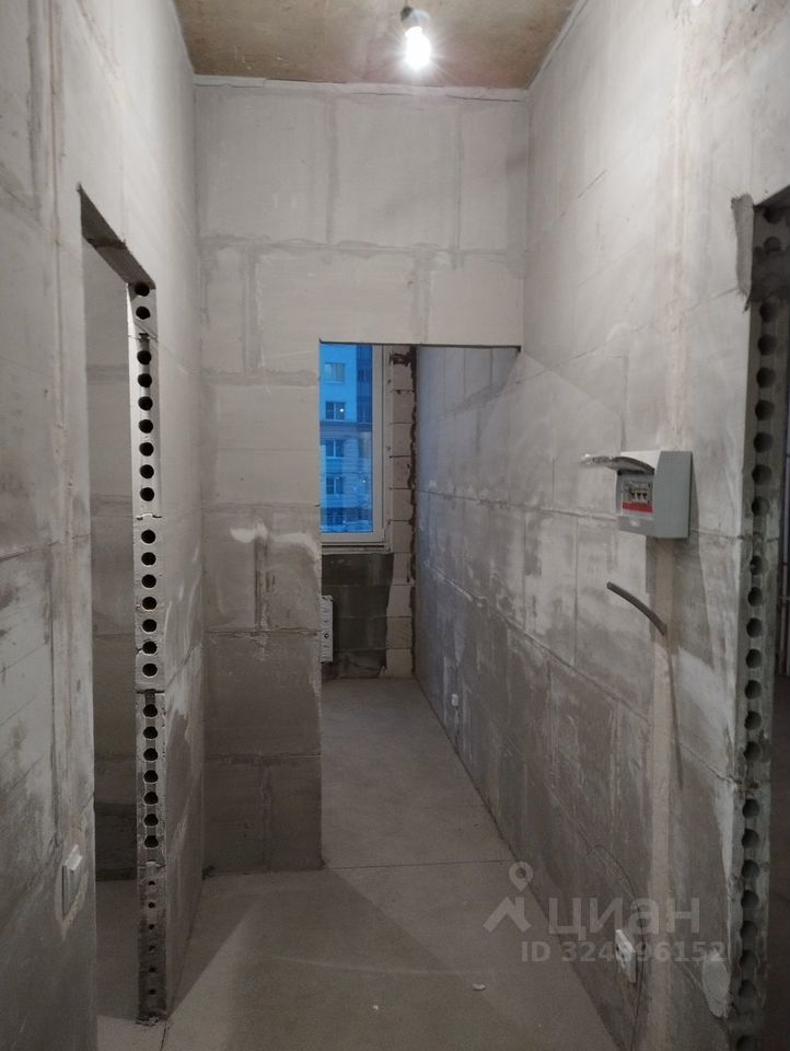 Продажа 1-комн квартиры на вторичном рынке Имени Свердлова пгт, проезд Западный, 13/1