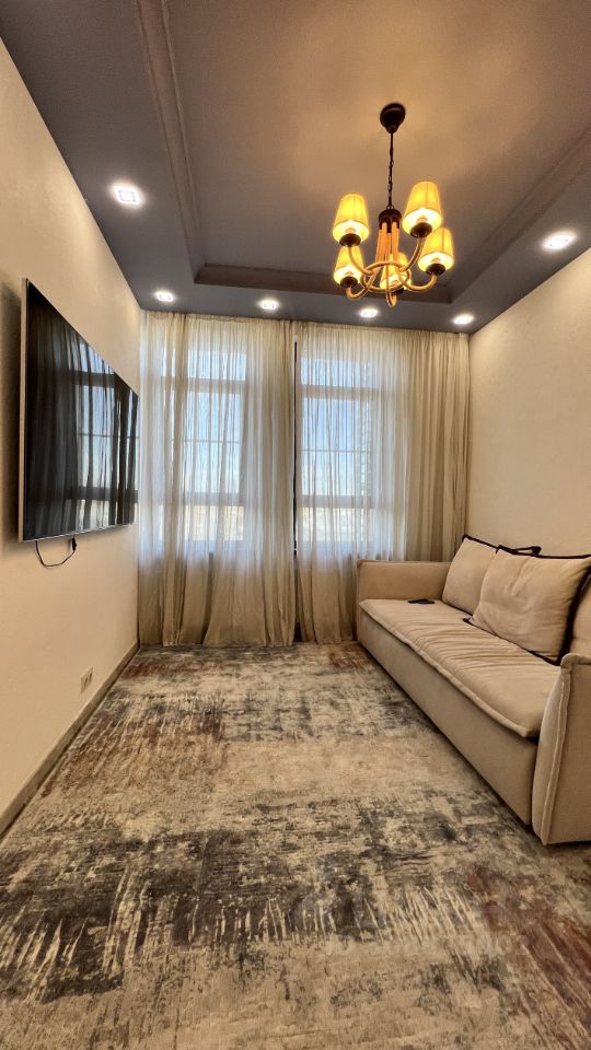 Продажа 1-комн квартиры на вторичном рынке Красногвардейский бульвар, 15С2