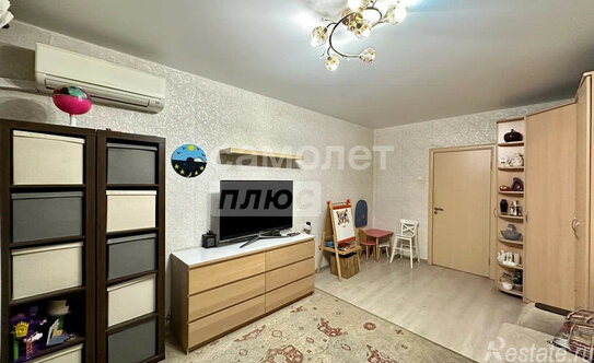 Продажа 4-комн квартиры на вторичном рынке ул Верхние Поля,  д. 6