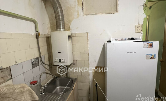 Продажа 2-комн квартиры на вторичном рынке Краснопутиловская улица,  д. 52