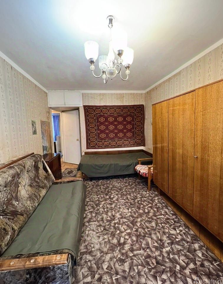 Продажа 2-комн квартиры на вторичном рынке Щелково г, 60 лет Октября пр-кт,  д. 8