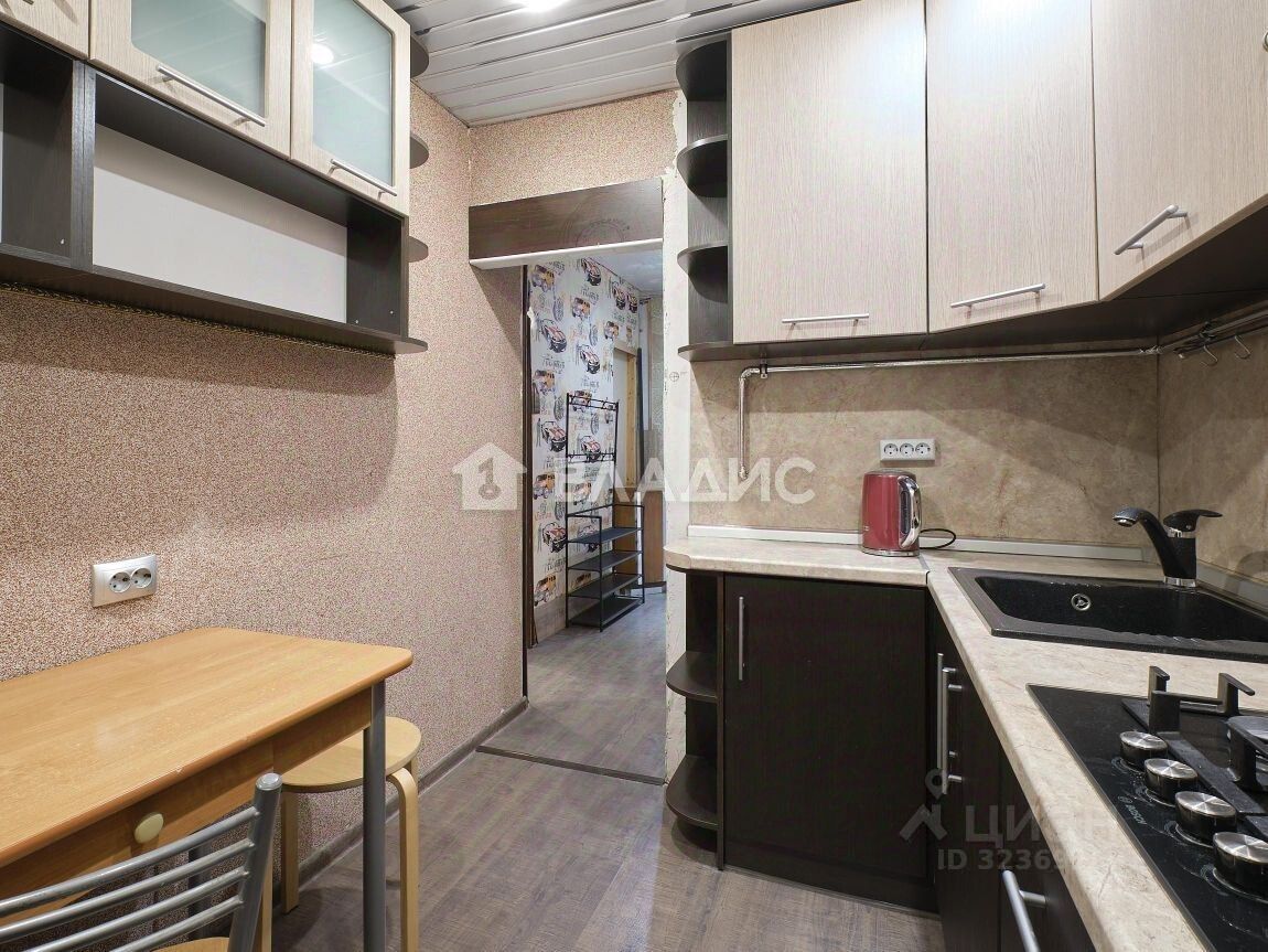 Продажа 1-комн квартиры на вторичном рынке проспект Пархоменко, 18