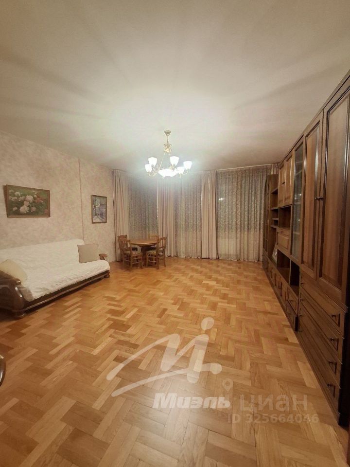 Аренда 3-комн квартиры на вторичном рынке улица Космонавтов, 10К3