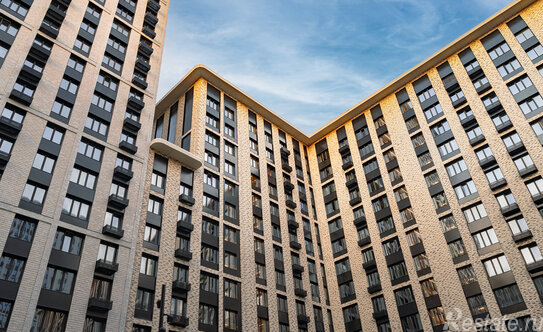 Продажа 4-комн квартиры на вторичном рынке ул Винницкая,  д. 8/1