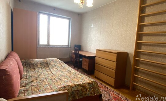 Аренда 3-комн квартиры на вторичном рынке улица Академика Бакулева,  д. 4