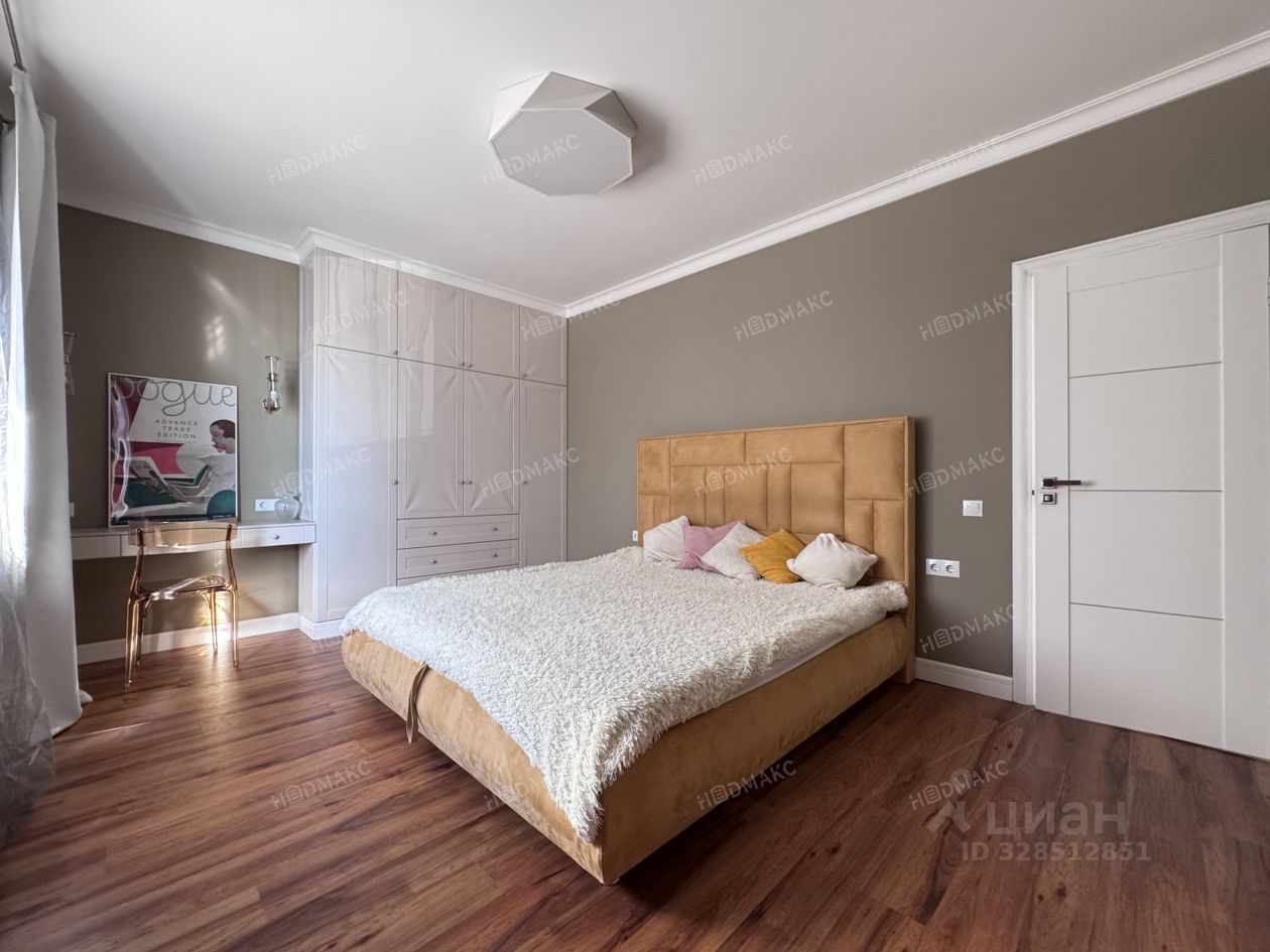 Аренда 3-комн квартиры на вторичном рынке Приморский проспект, 52К1