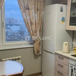 Продажа 1-комн квартиры на вторичном рынке Большая Набережная улица,  д. 1