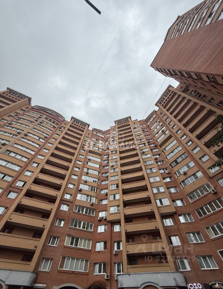 Продажа 4-комн квартиры на вторичном рынке Красногорск, Школьная улица, 9