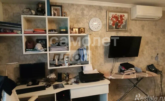 Продажа 2-комн квартиры на вторичном рынке улица Маршала Полубоярова,  д. 14