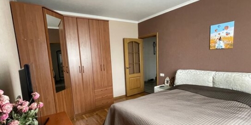 3-комн квартира улица Руднёвка,  д. 33