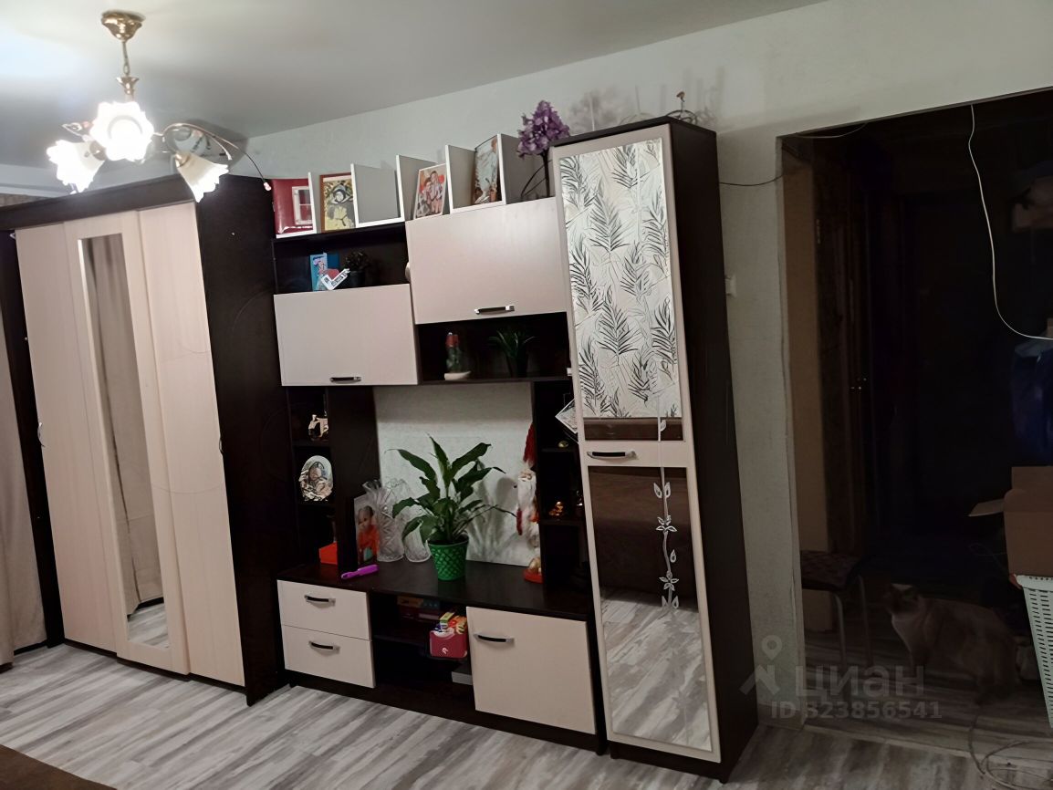 Продажа 3-комн квартиры на вторичном рынке Колпино, улица Адмиралтейская, 25