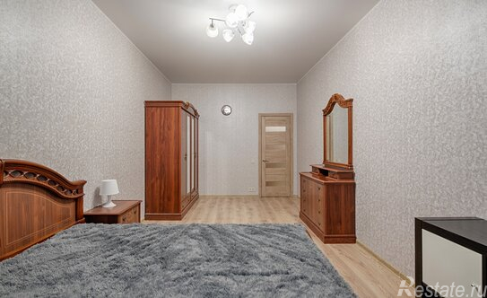 Продажа 1-комн квартиры на вторичном рынке Красногорск г, Ильинское-Усово п, Александра Невского пр-зд,  д. 8