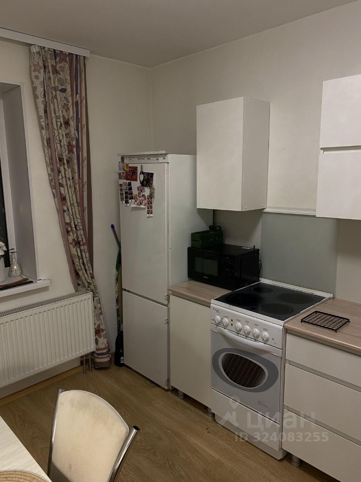 Аренда 1-комн квартиры на вторичном рынке Мурино, улица Шоссе в Лаврики, 59к2