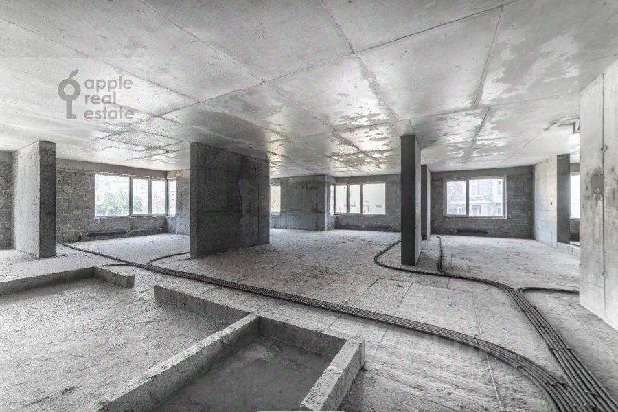 Продажа 5-комн квартиры на вторичном рынке улица Маршала Конева, 14
