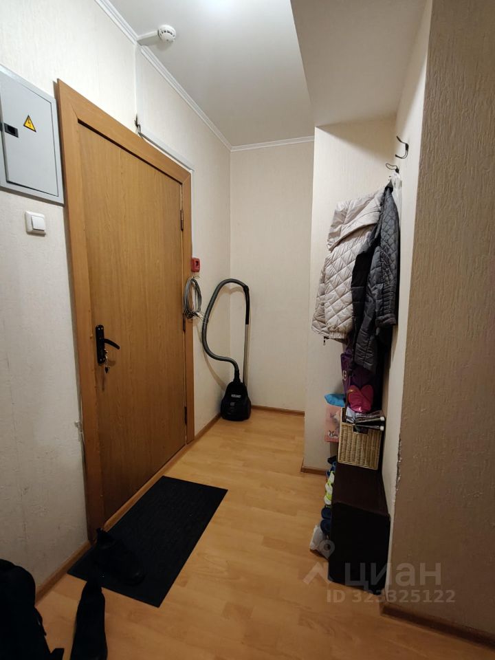 Продажа 1-комн квартиры на вторичном рынке улица Авиаконструктора Петлякова, 7