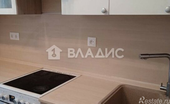 Продажа 2-комн квартиры на вторичном рынке Ракитки ш,  д. 1 к15