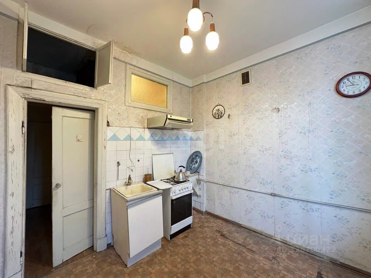 Продажа 3-комн квартиры на вторичном рынке Кузнецовская улица, 44