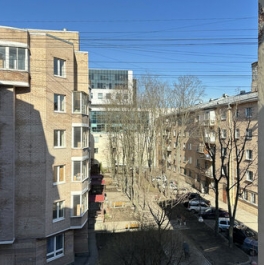 Продажа 3-комн квартиры на вторичном рынке 18-я линия,  д. 25