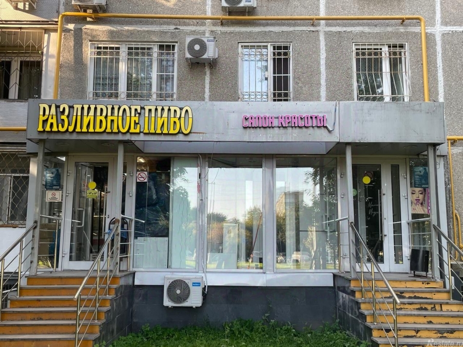 Продажа торгового помещения улица Красного Маяка,  д. 4 к1